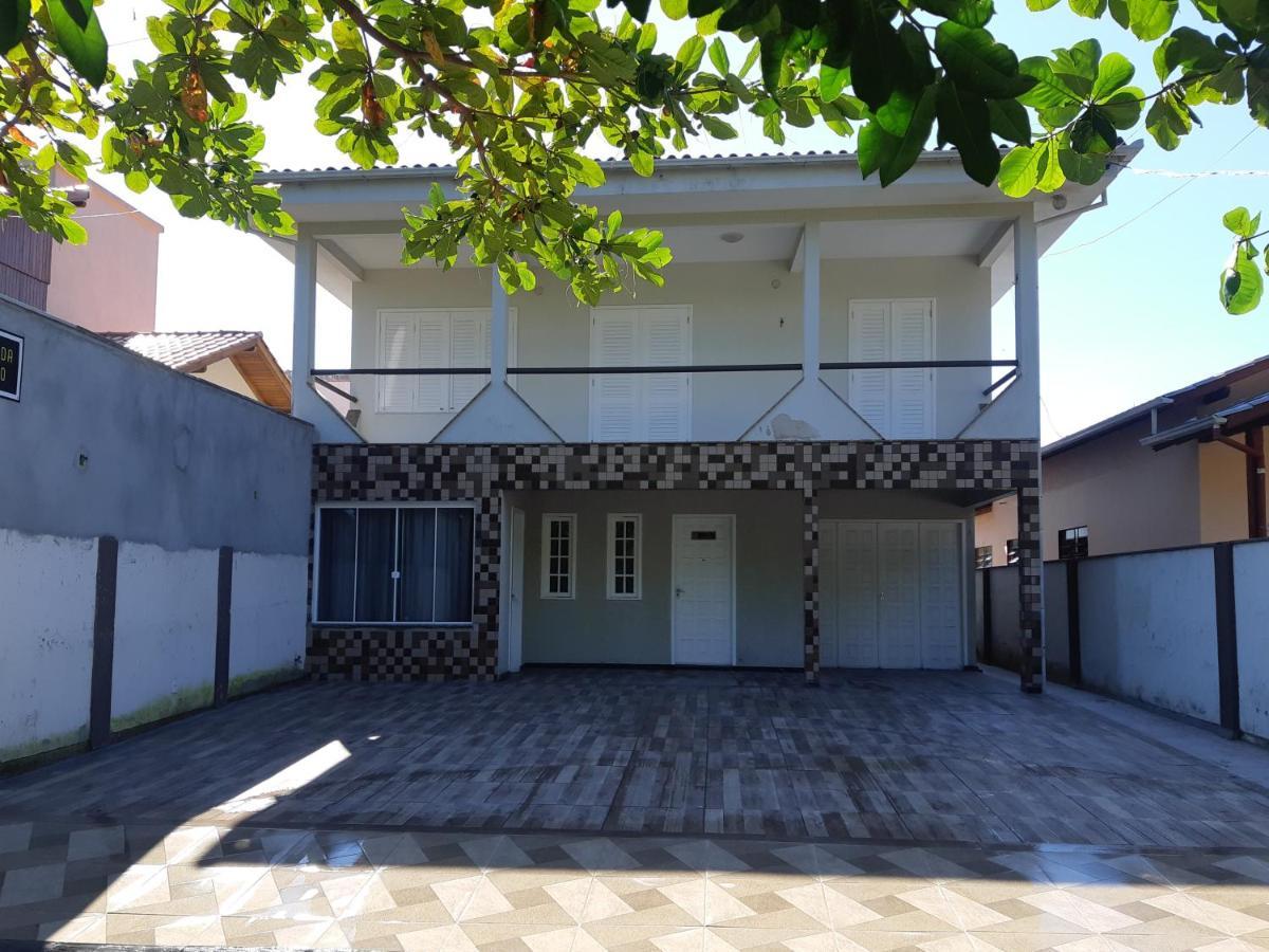 Quartos Em Casa Na Beira Da Lagoa Hotel Laguna Luaran gambar